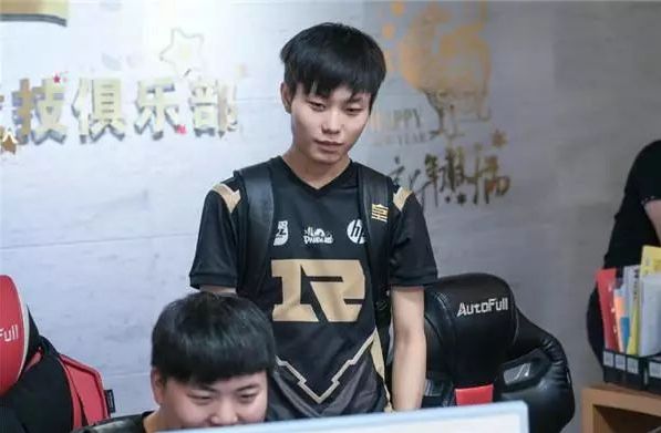 还是带队成 还是带队成